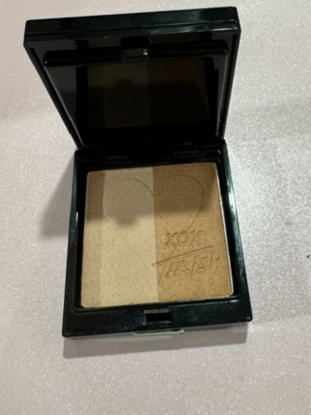 3 Trish McEvoy Products ! (Bronzer, Powder & Exfoliating Pads)
